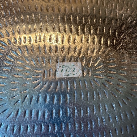 Bunny/Rabbit Metalware Tray with Handles - Picture 8 of 8